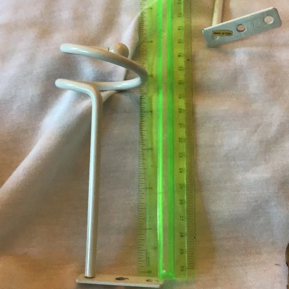 Retro 1980s curtain tiebacks - Picture 3 of 3